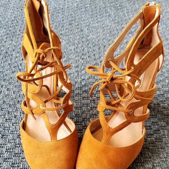 Halogen Shoes - Tan Heels